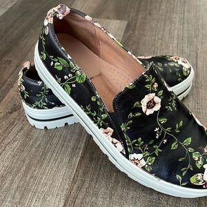 Halogen Women's Sz 7.5M Blk/Mauve Flower Print Leather Slip-On Platform Shoes
